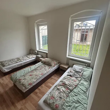Apartman V Karlovych Varech Pro 4 Osoby Karlovy Vary Exterior photo